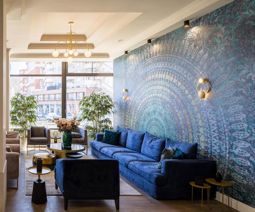 Hotel Rogge Resita Eksteriør bilde